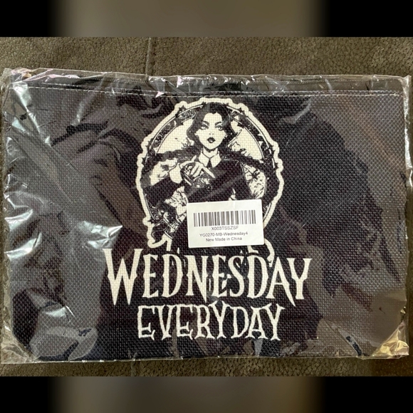"Wednesday Everyday" Bag - Picture 1 of 3